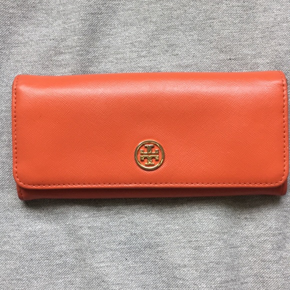 Tory Burch Handbags - Tory Burch wallet